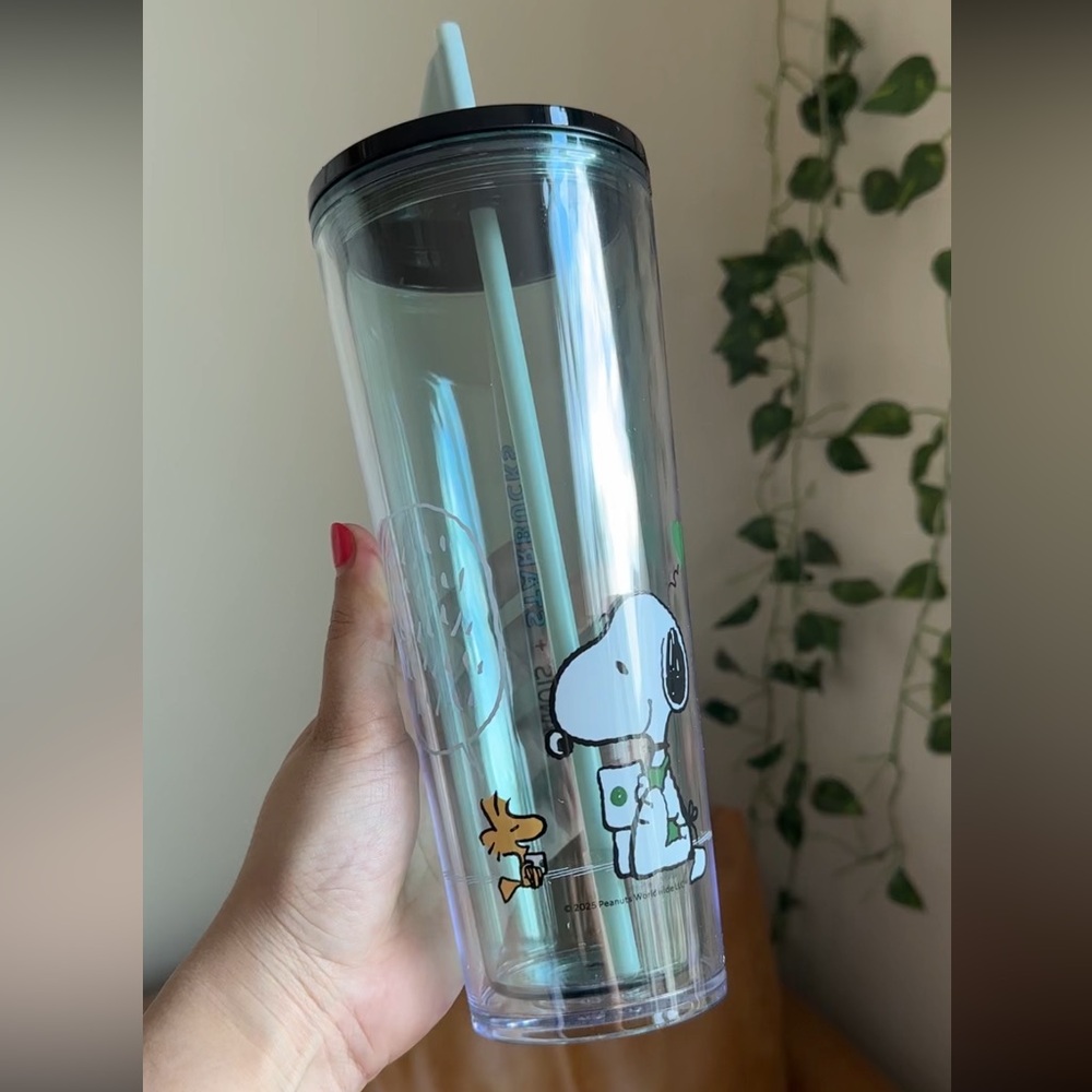 Limited Edition Peanuts x Starbucks Cold Cup